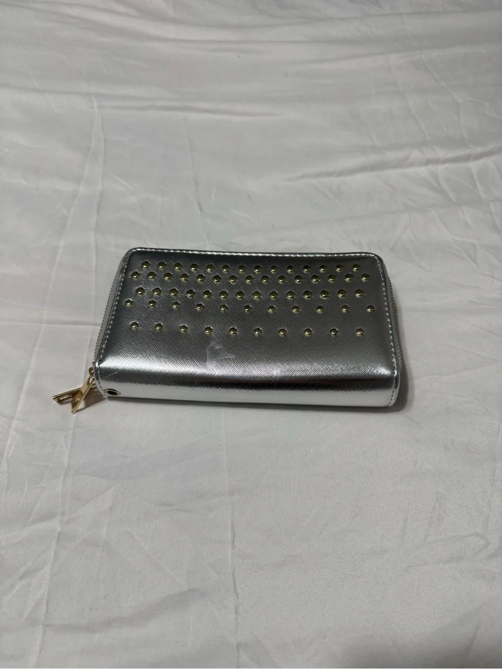 N/A sleek silver